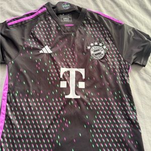 BAYERN MUNICH JERSEY
